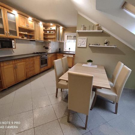 Felho Apartman Balatonfüred Exteriör bild